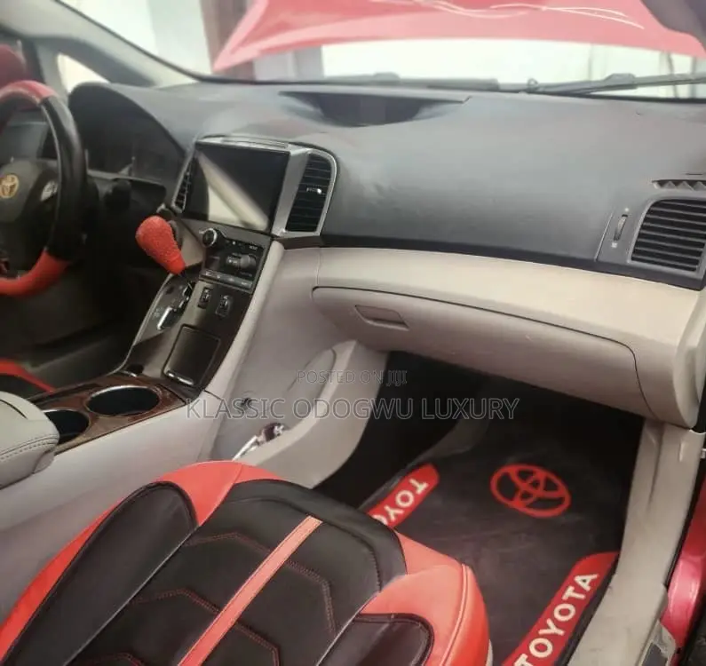 Toyota Venza AWD 2010 Red