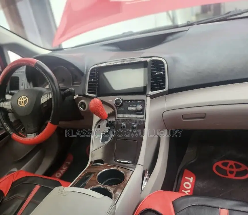 Toyota Venza AWD 2010 Red