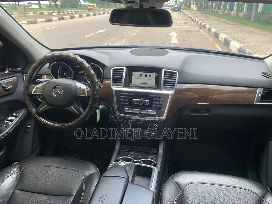 Mercedes-Benz M Class ML350 4MATIC 4dr SUV AWD (3.5L 6cyl 7A) 2015