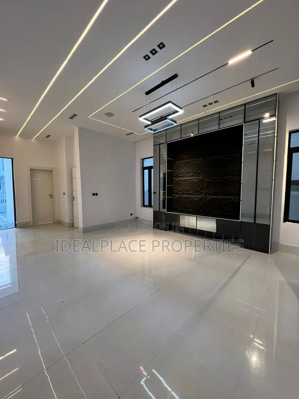 5bdrm Duplex in Ajah for sale