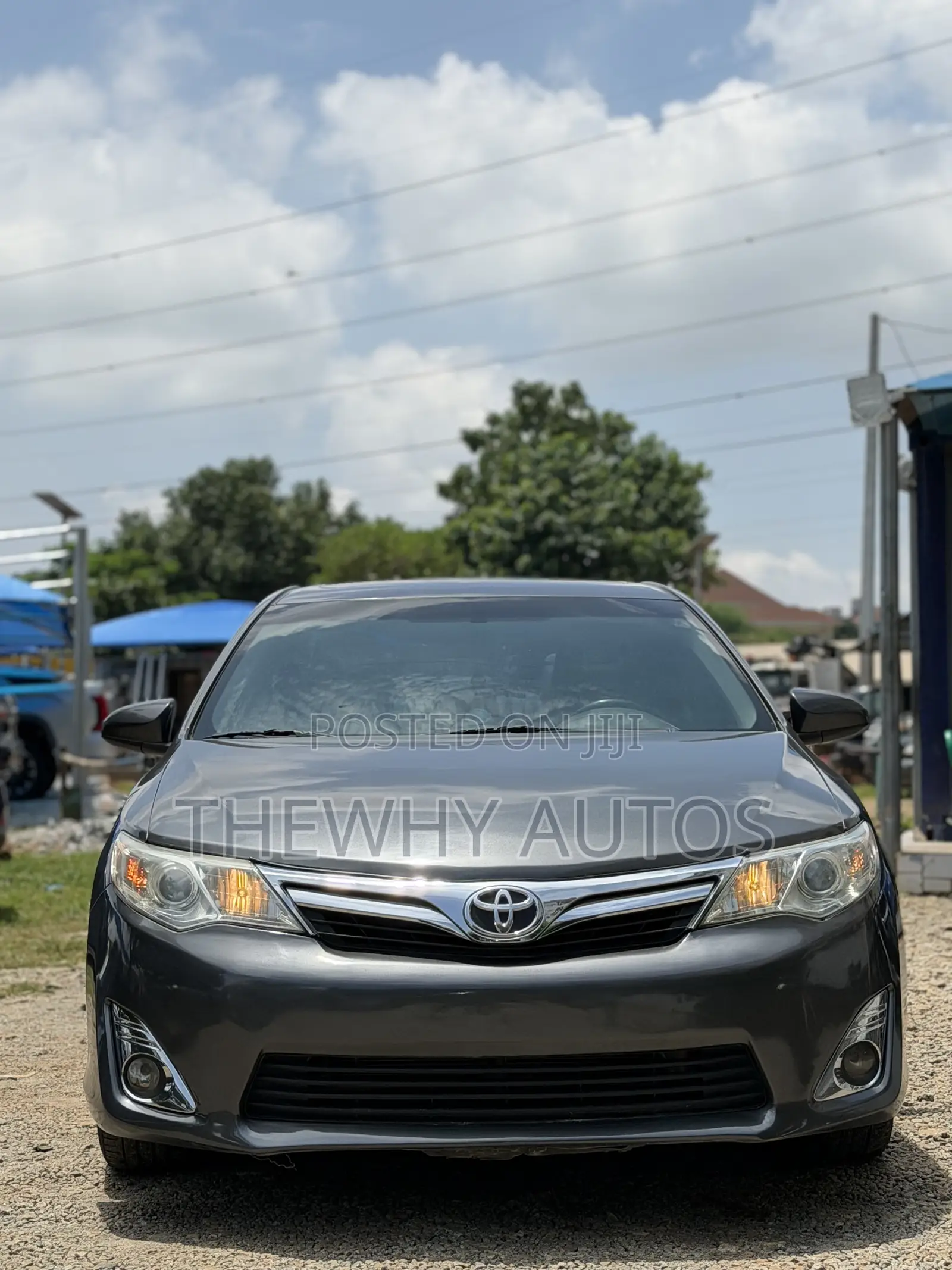 Toyota Camry XLE 4dr Sedan (2.5L 4cyl 6A) 2013 Gray