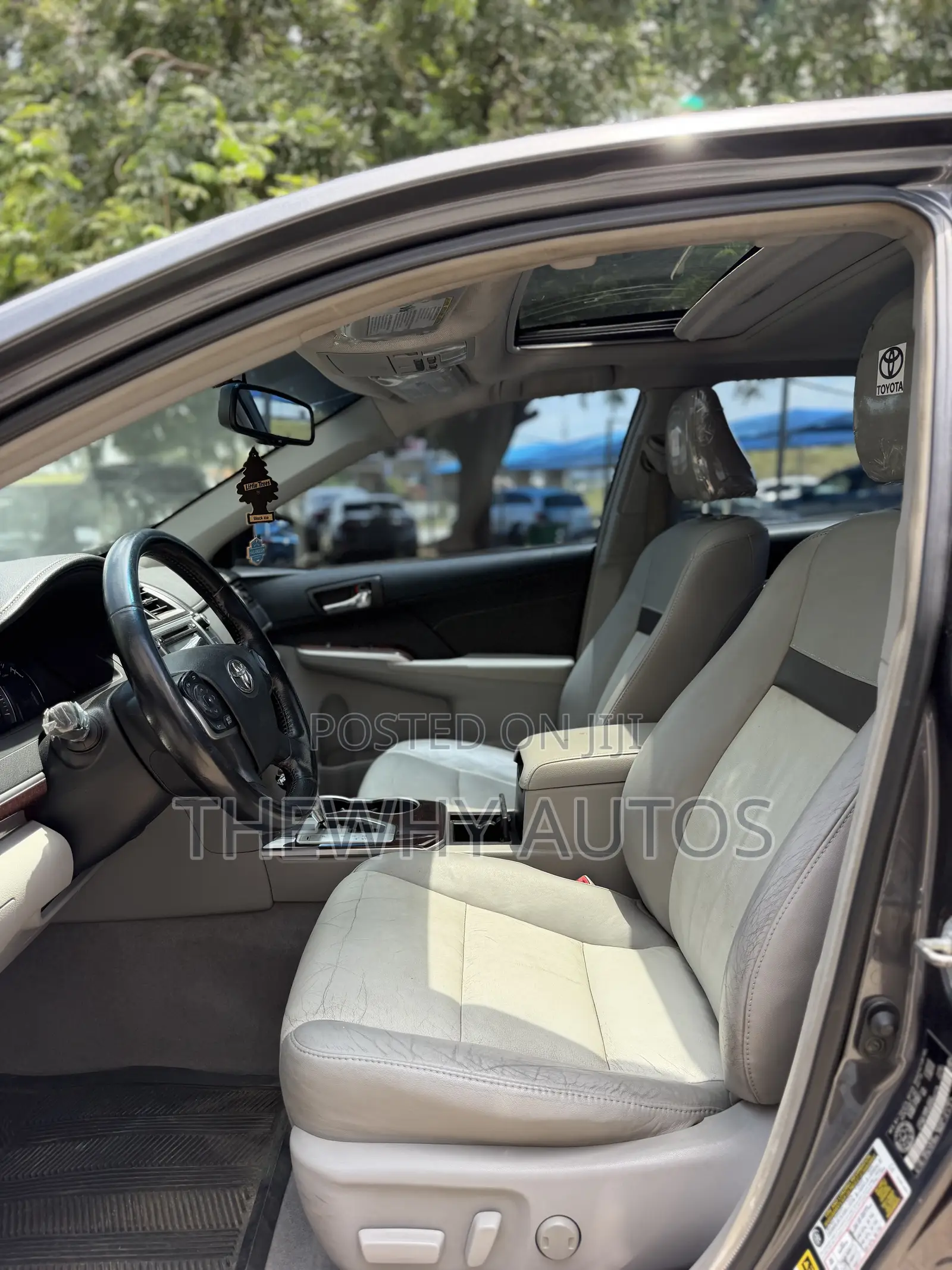 Toyota Camry XLE 4dr Sedan (2.5L 4cyl 6A) 2013 Gray