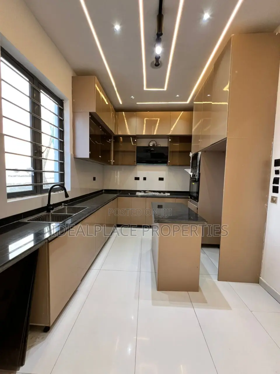 4bdrm Duplex in Ajah for sale