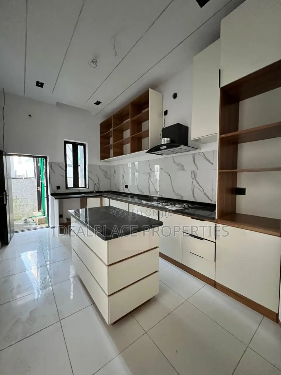 4bdrm Duplex in Ajah for sale