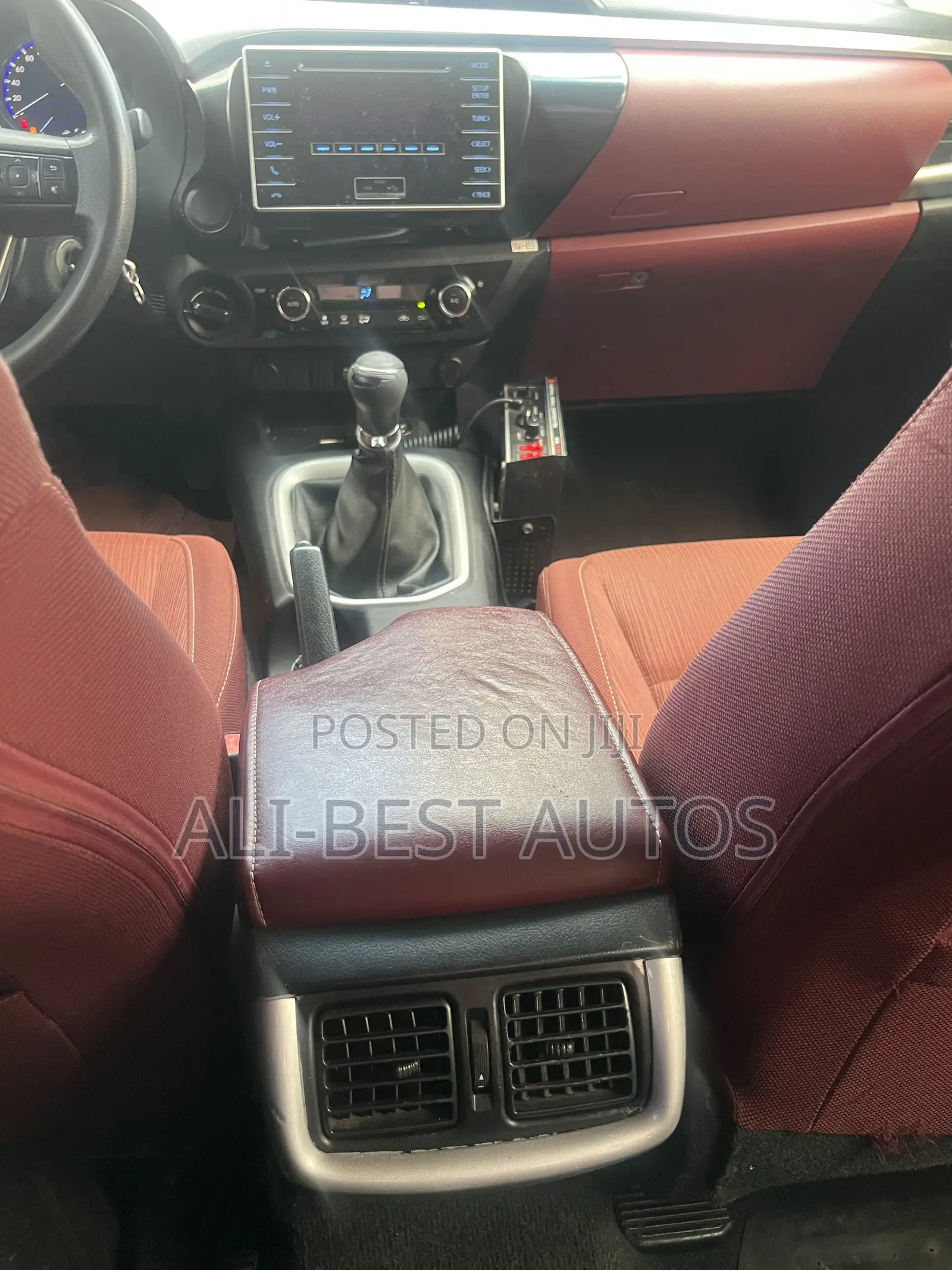 Toyota Hilux 2016 White