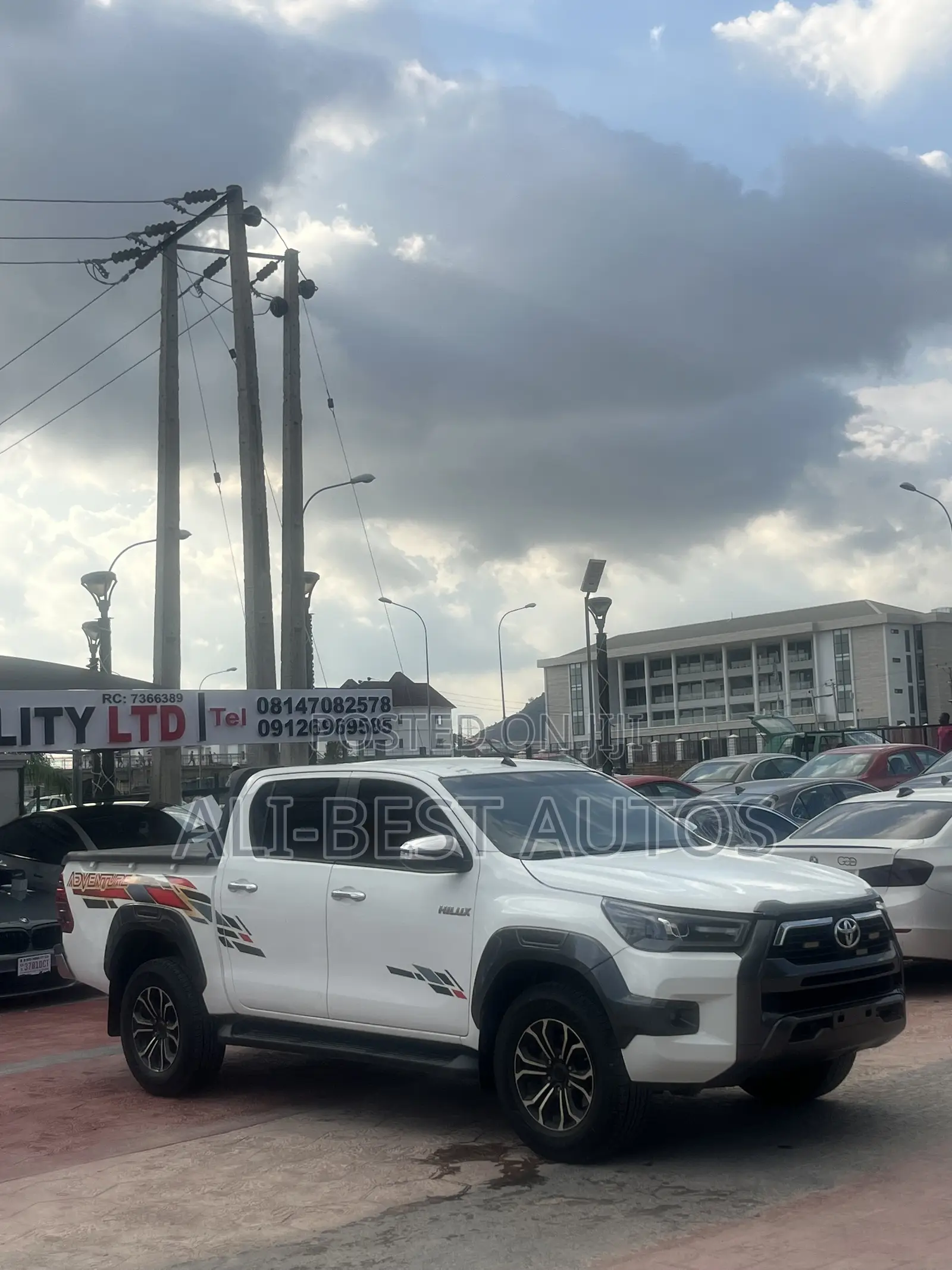 Toyota Hilux 2016 White
