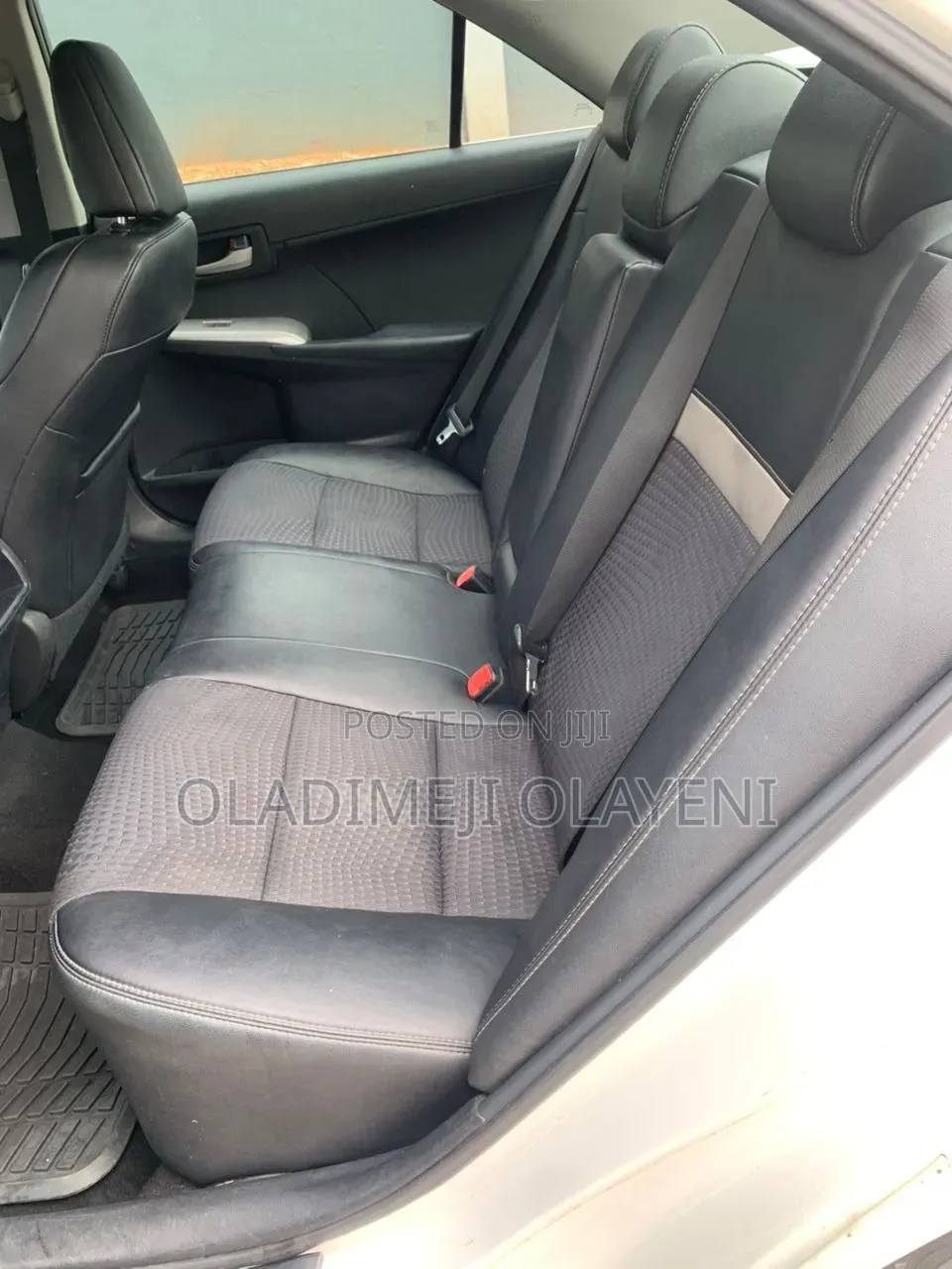 Toyota Camry SE 4dr Sedan (2.5L 4cyl 6A) 2013 White