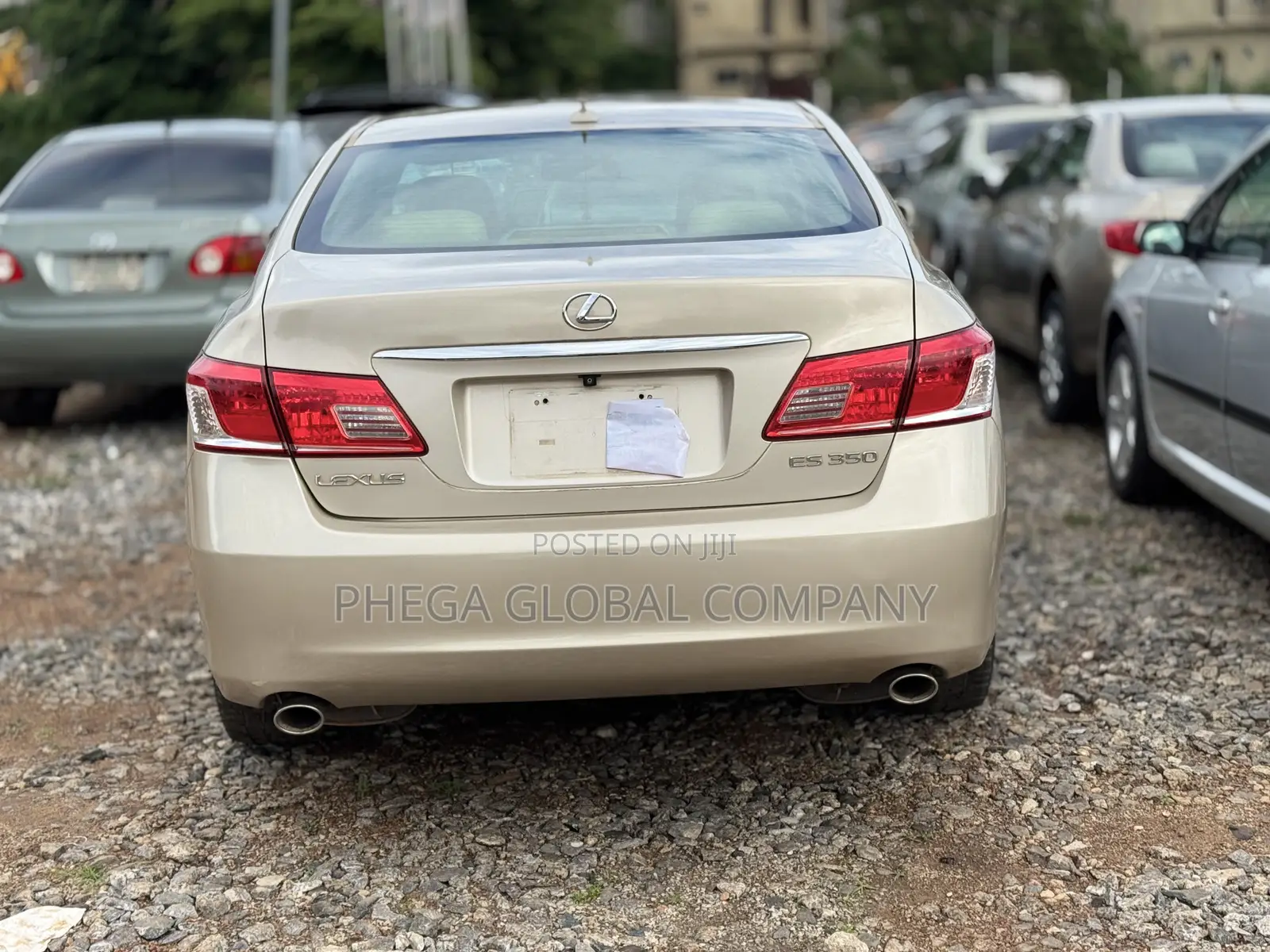 Lexus ES 350 2010 Gold