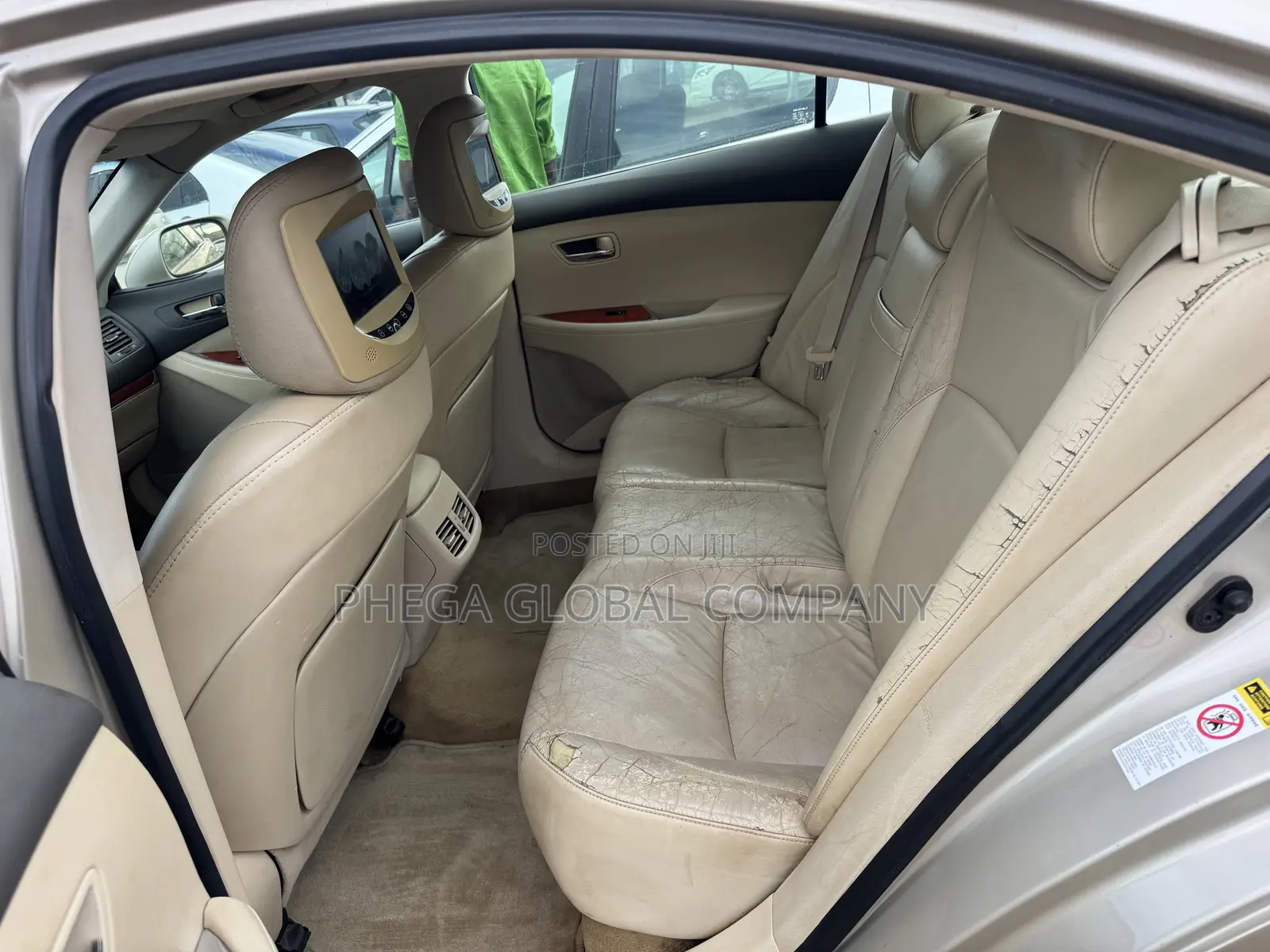 Lexus ES 350 2010 Gold