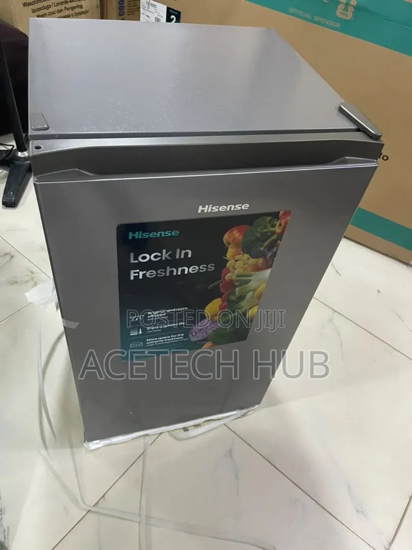 Hisense REF093DR Compact Refrigerator
