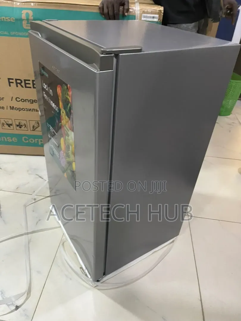 Hisense REF093DR Compact Refrigerator