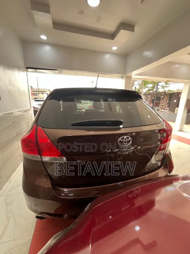 Toyota Venza V6 2010 Brown