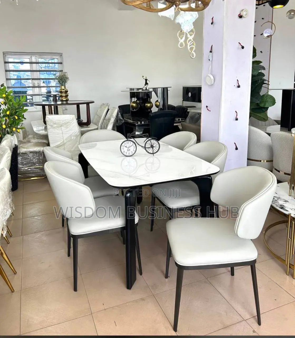 Feux Mable Sintered Stone Dining Table