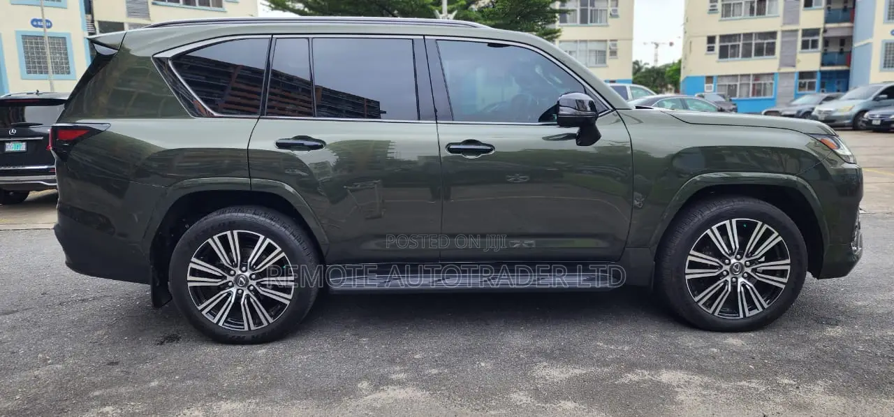 Lexus LX 700h 2025 Green