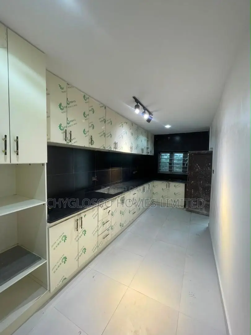 4bdrm Duplex in Galilee Estate, New Layout for sale