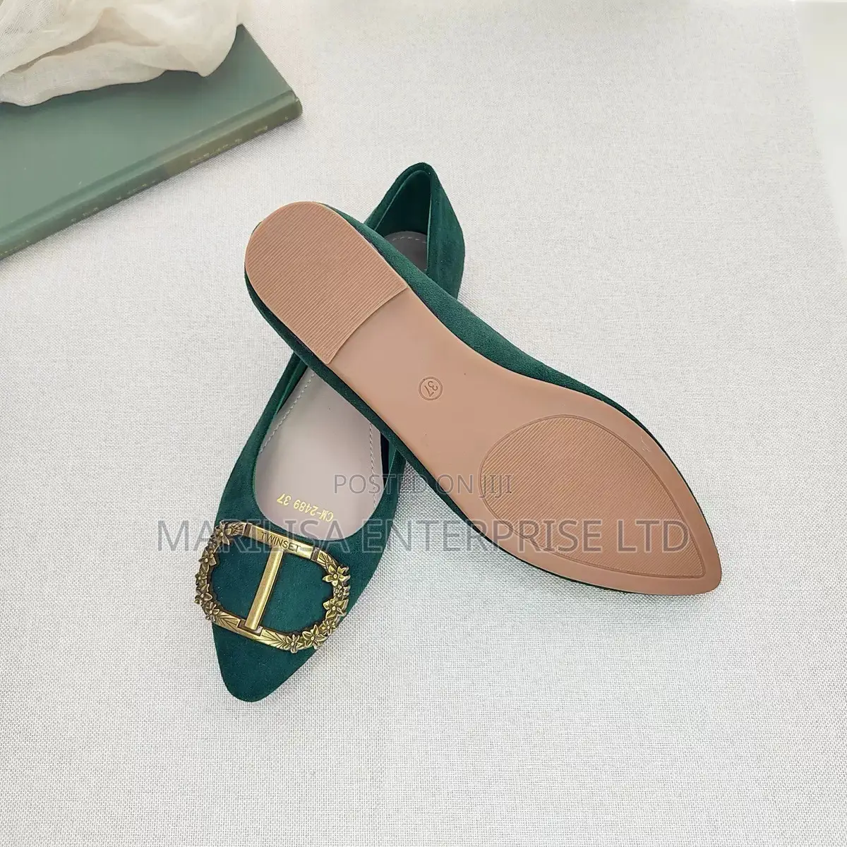 Women Black Pointed Flat Shoes Gold Buckle