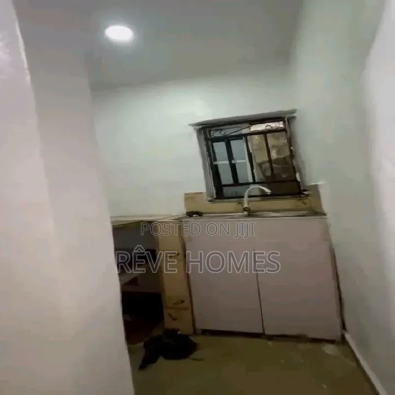 Studio Apartment in Shomolu / Shomolu for rent