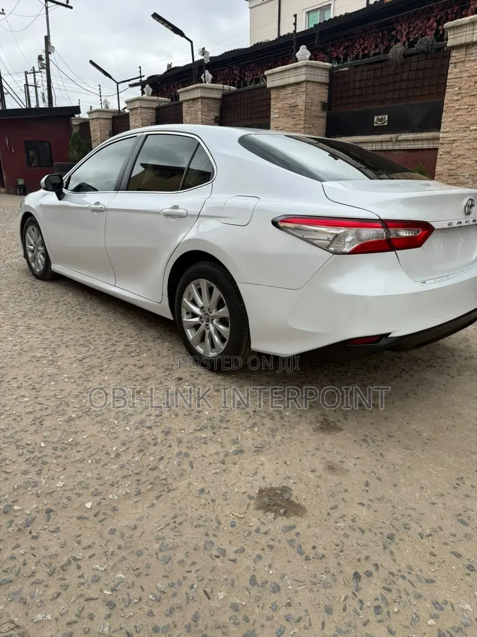 Toyota Camry 2019 White