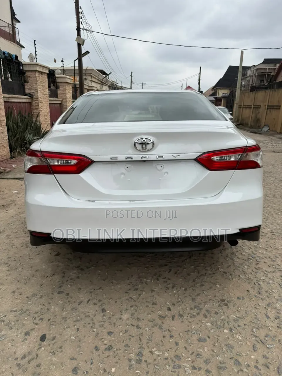 Toyota Camry 2019 White