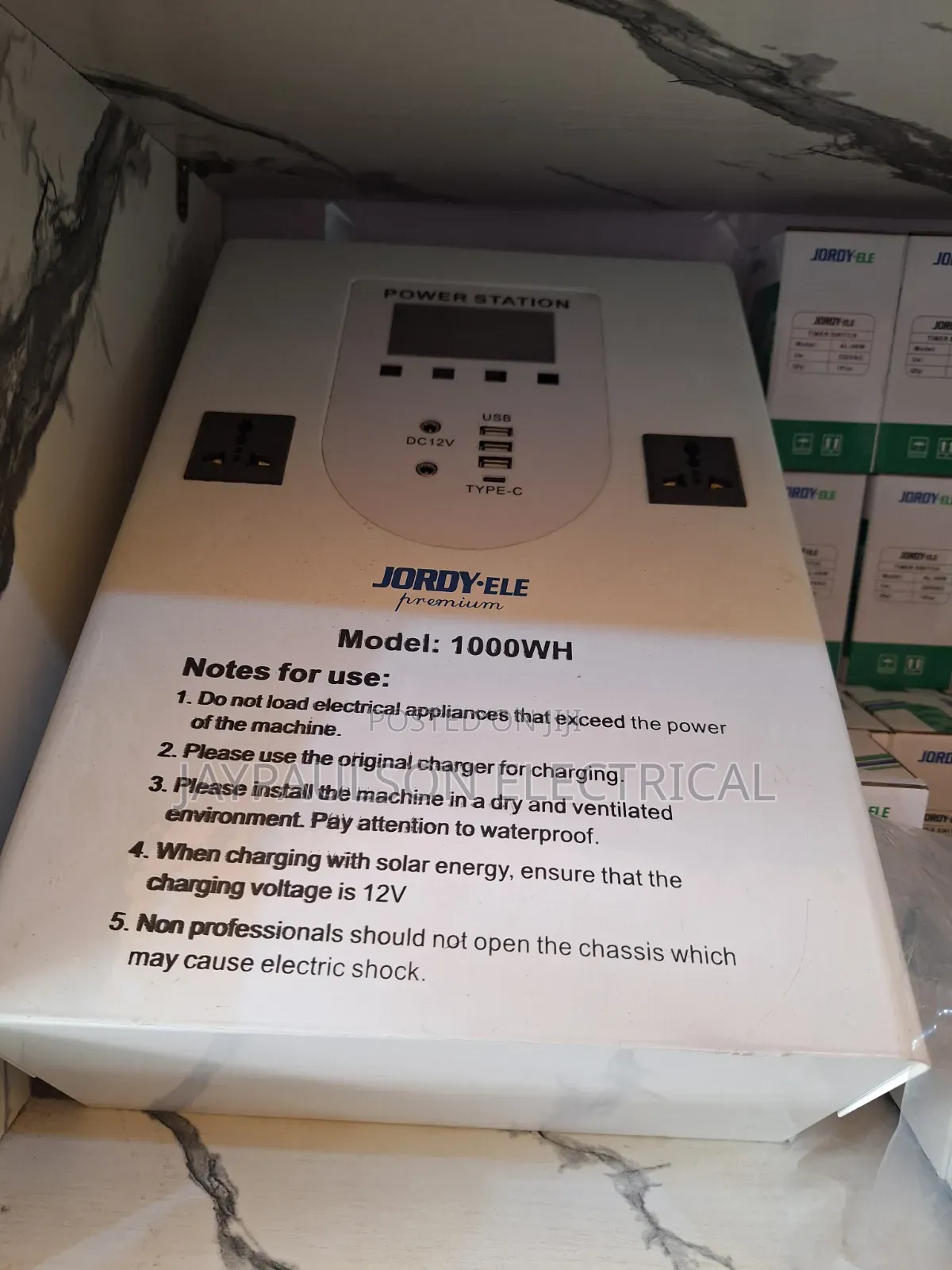 Jordy-Ele 1000WH Power Station / Solar Generator.