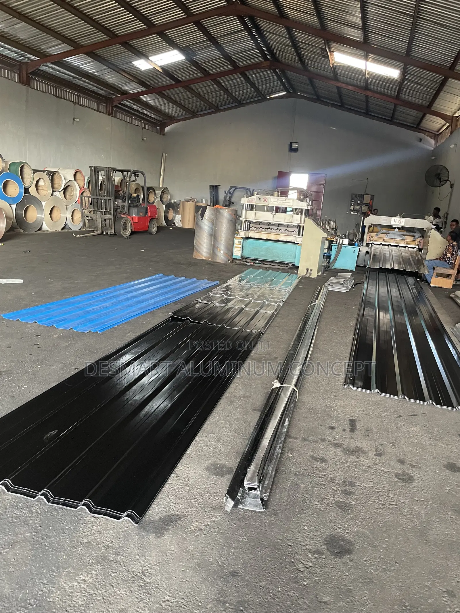 DESMART ALUMINUM CONCEPT    Quality Roofing, Peace of Mind/0.55/Black
