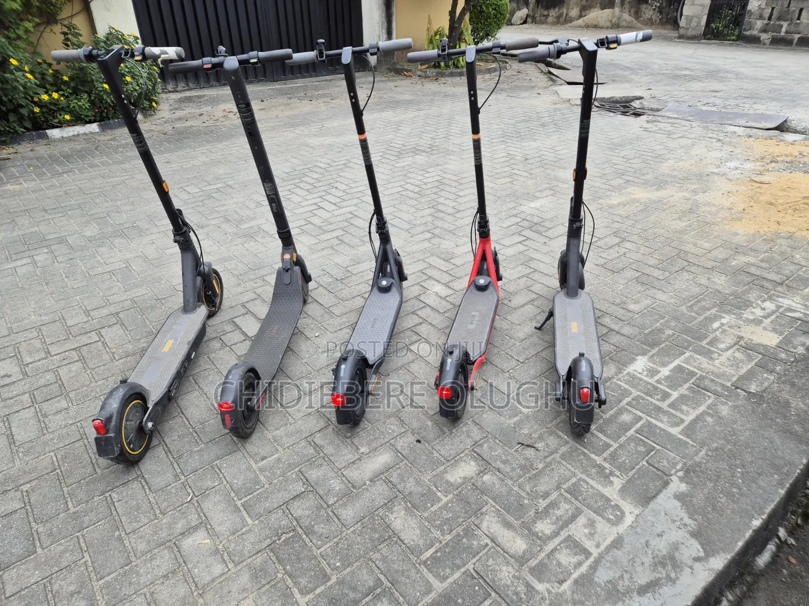 Clean Big Size Electric Scooters for Adults and Children