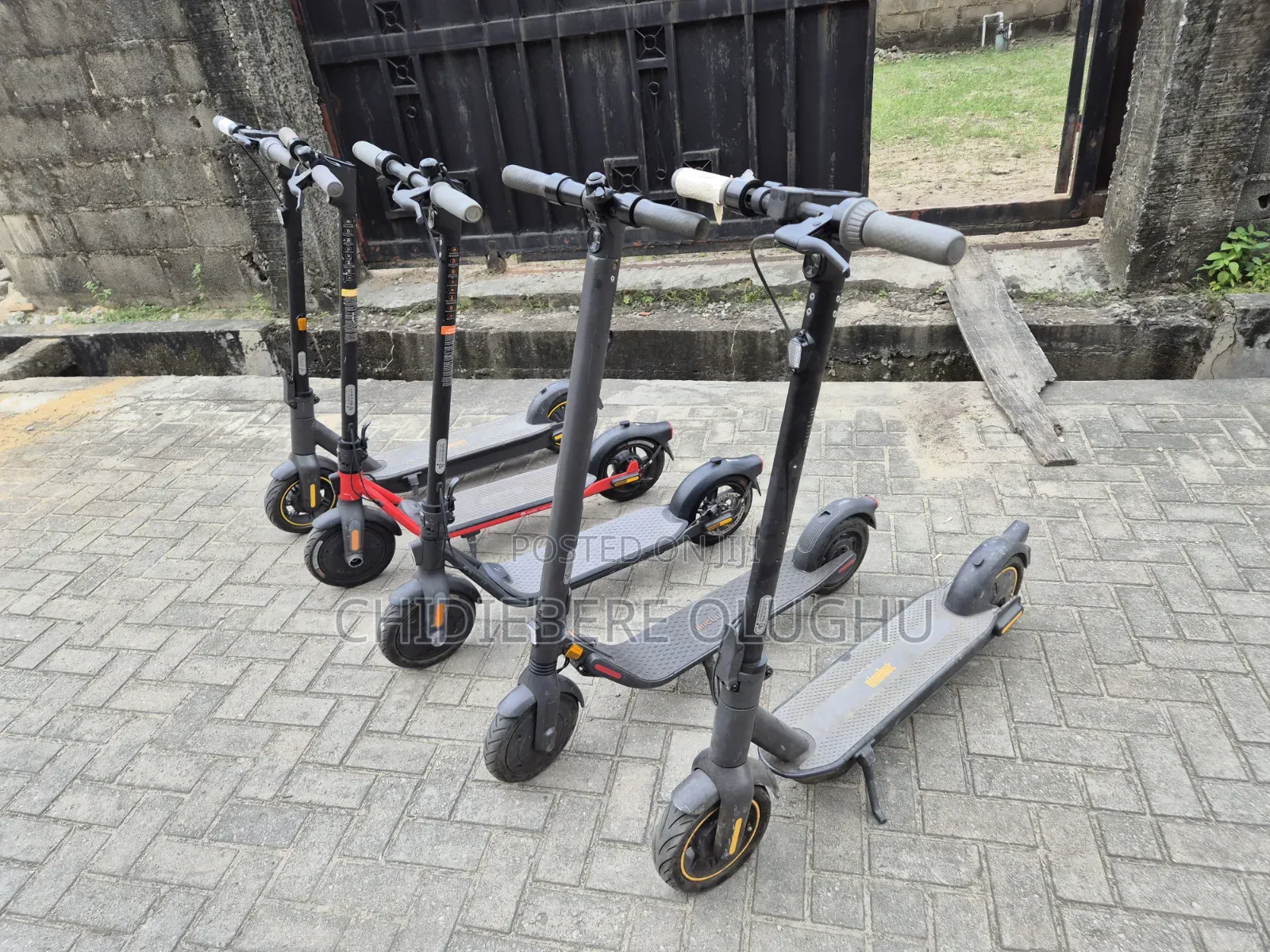 Clean Big Size Electric Scooters for Adults and Children