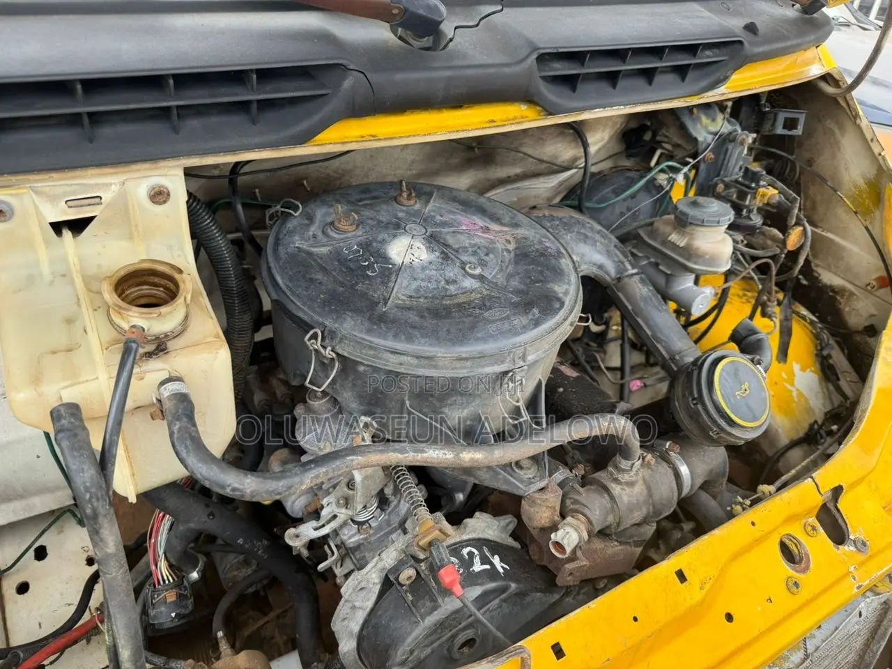 Ford Transit Connect 2002 Yellow