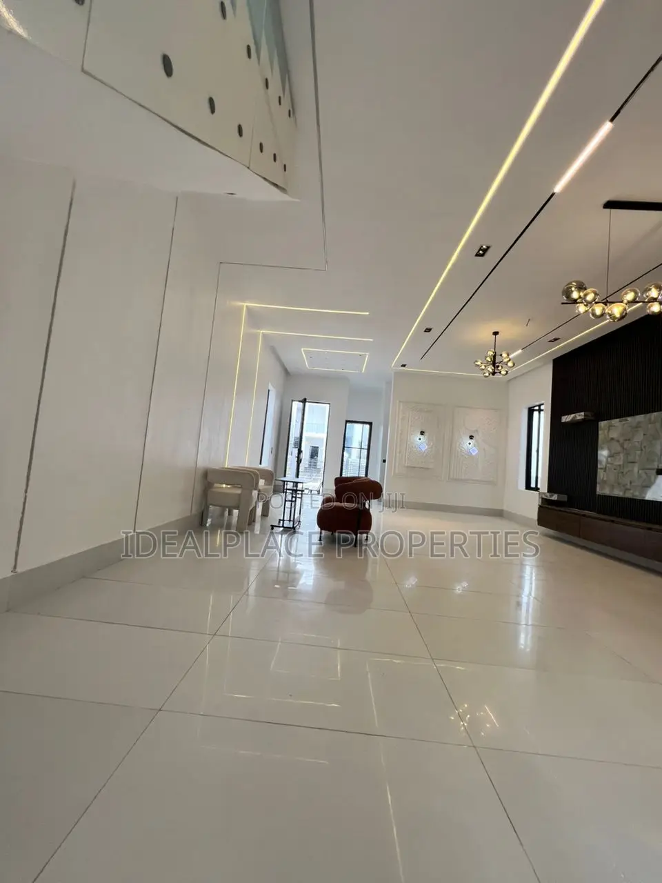5bdrm Duplex in Ajah for sale