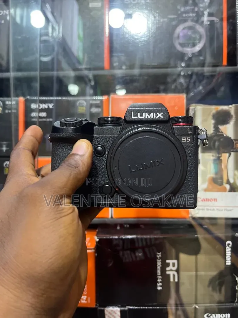 Panasonic Lumix S5 Ii  Body