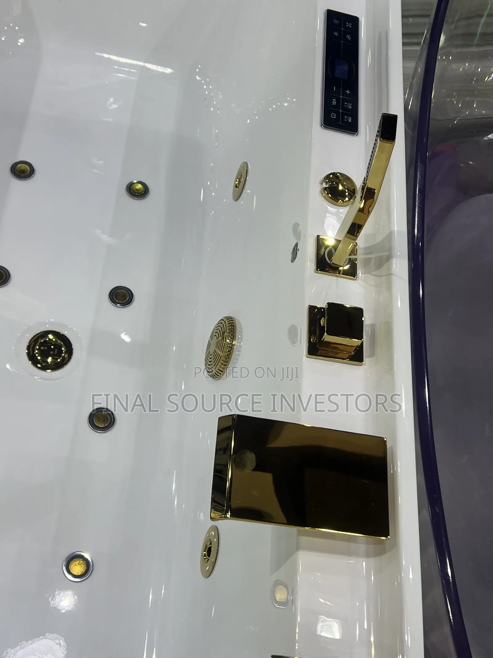 Luxurious Acrylic Bath Tub With Jet