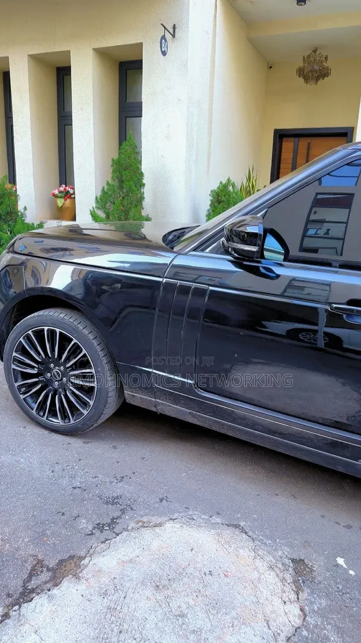 Land Rover Range Rover Vogue 2019 Black