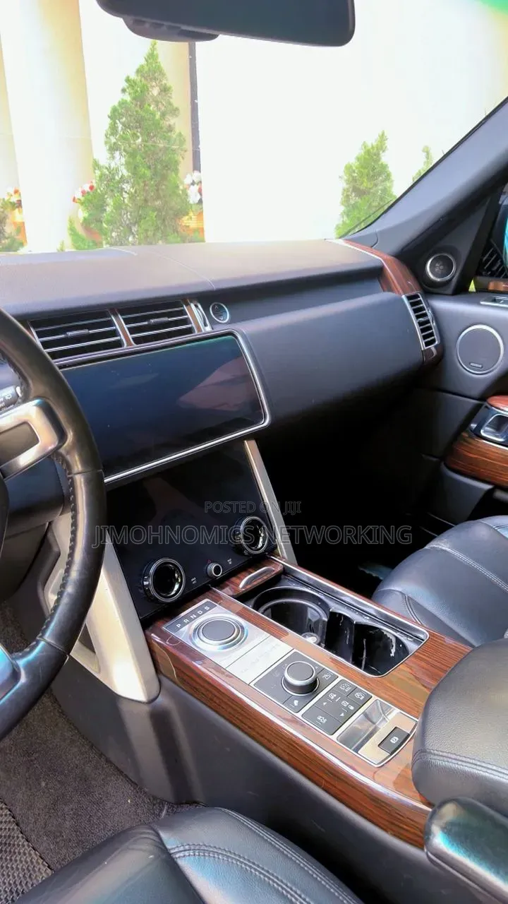 Land Rover Range Rover Vogue 2019 Black