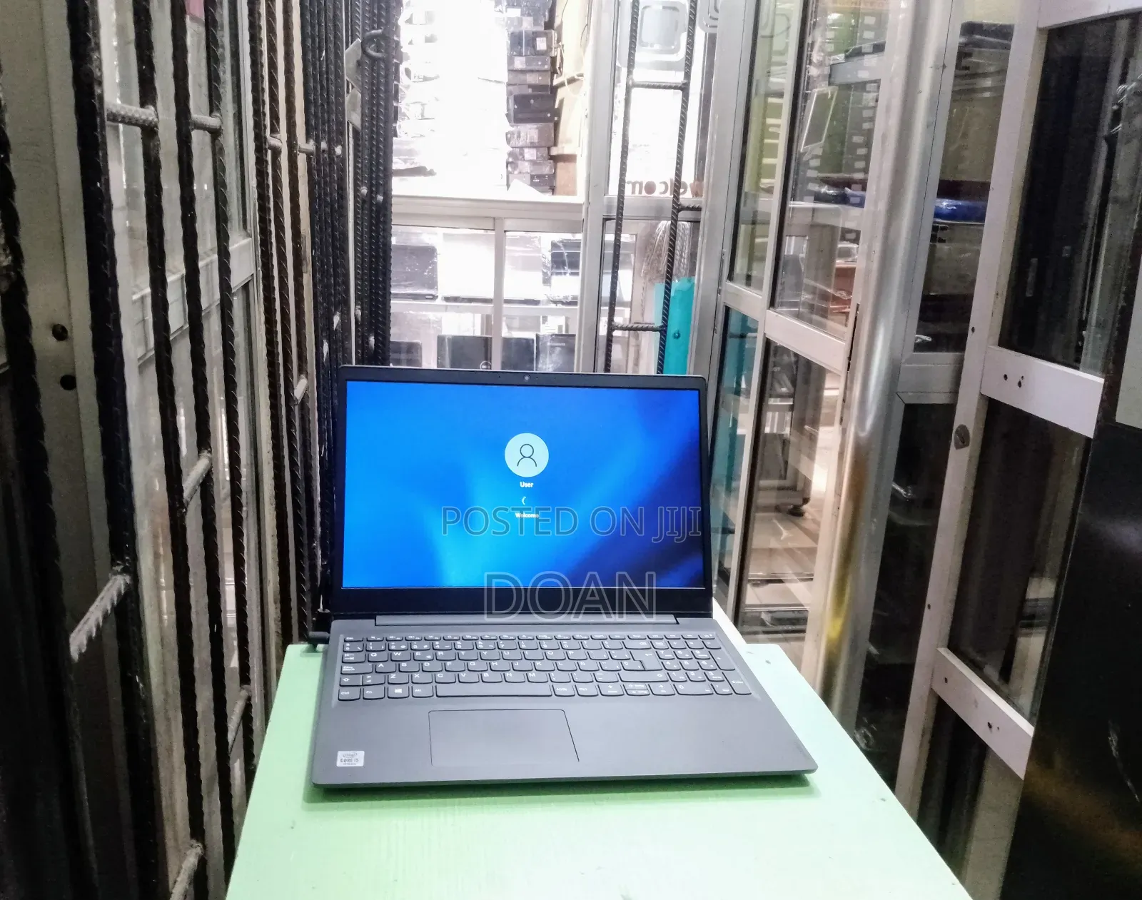 Laptop Lenovo V15-IIL 8GB Intel Core i5 SSD 256GB