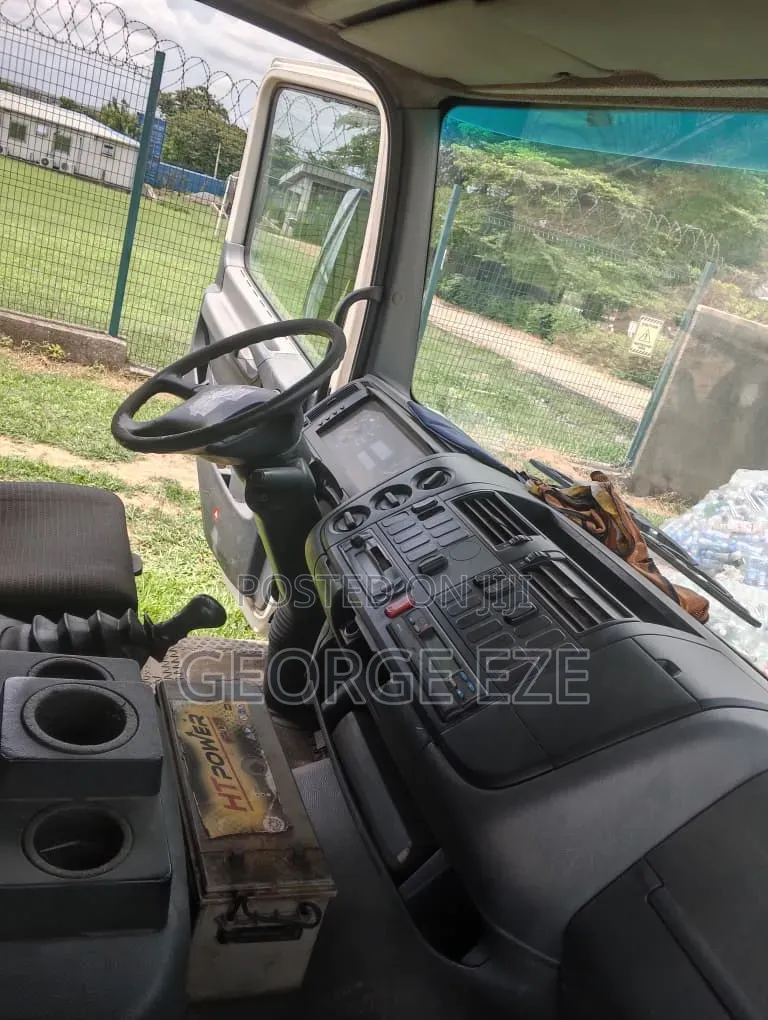 Mercedes Used Truck