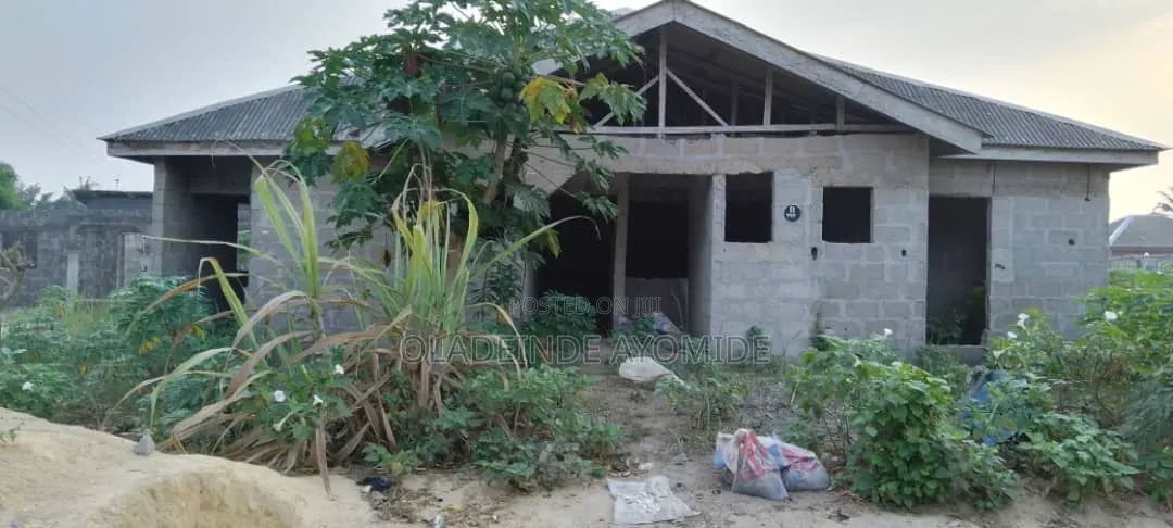 1bdrm Block of Flats in Age Mowo for sale