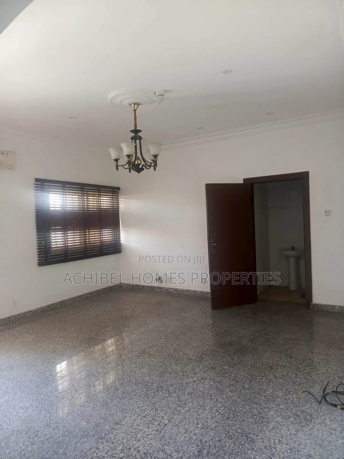 3bdrm Apartment in Off Admiralty Way, Lekki Phase 1 for rent