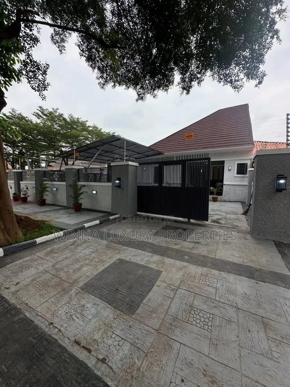 3bdrm Bungalow in Citec Mbora for sale
