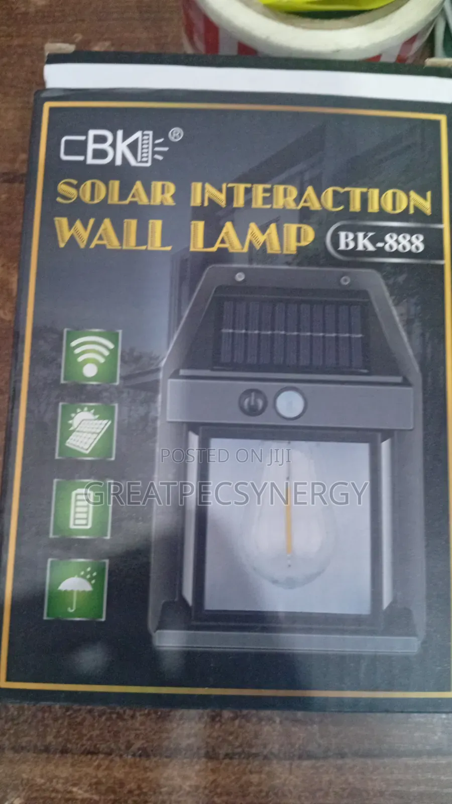 Solar Interaction Wall Lamp