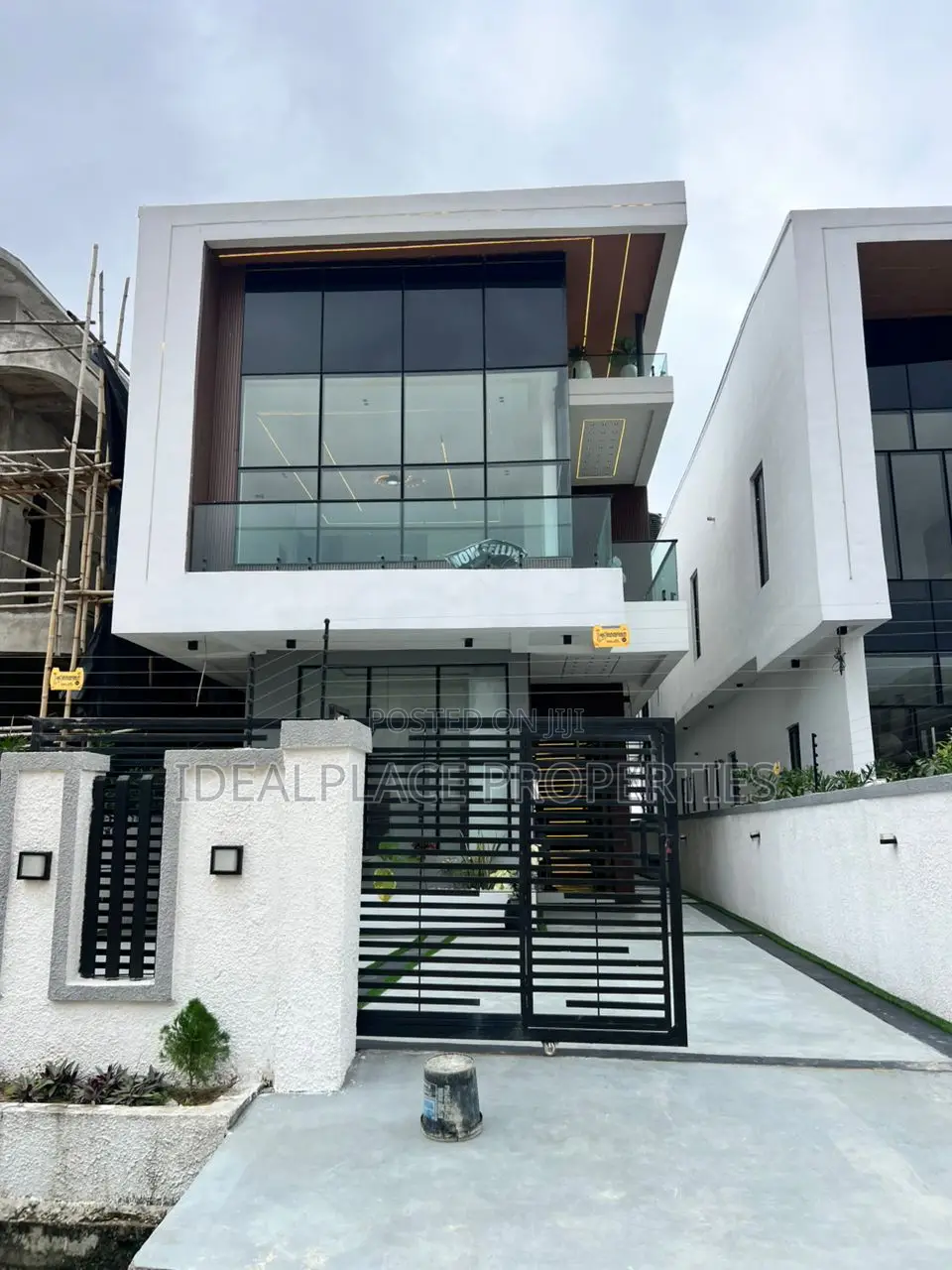 5bdrm Duplex in Ajah for sale