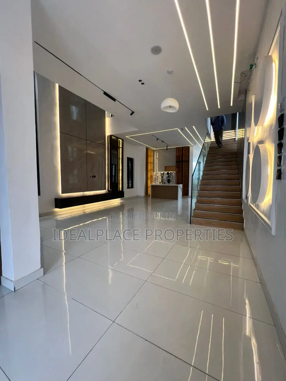 5bdrm Duplex in Ajah for sale