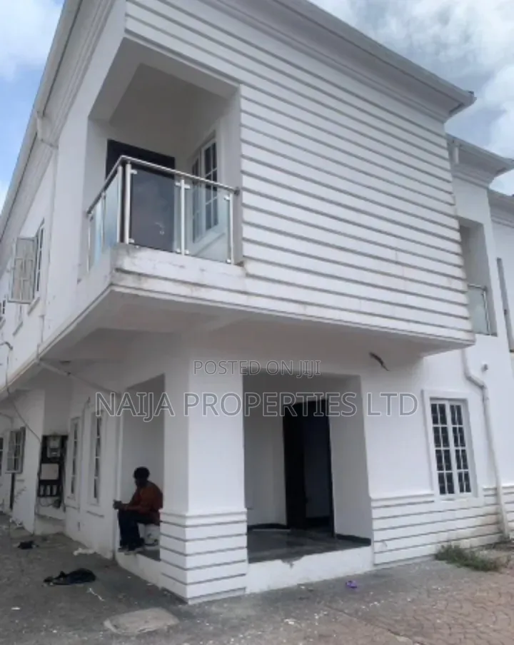 4bdrm Duplex in Diamond Estate, Sangotedo for rent
