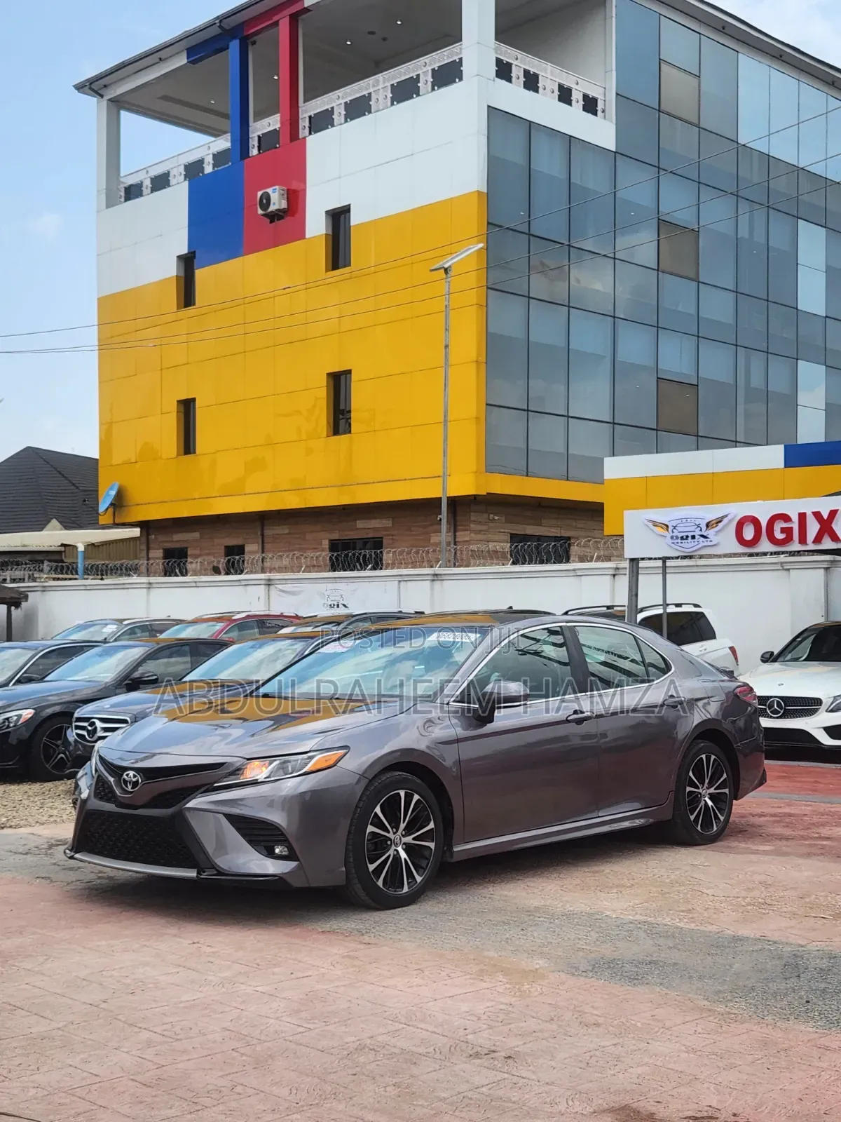 Toyota Camry 2019 Gray
