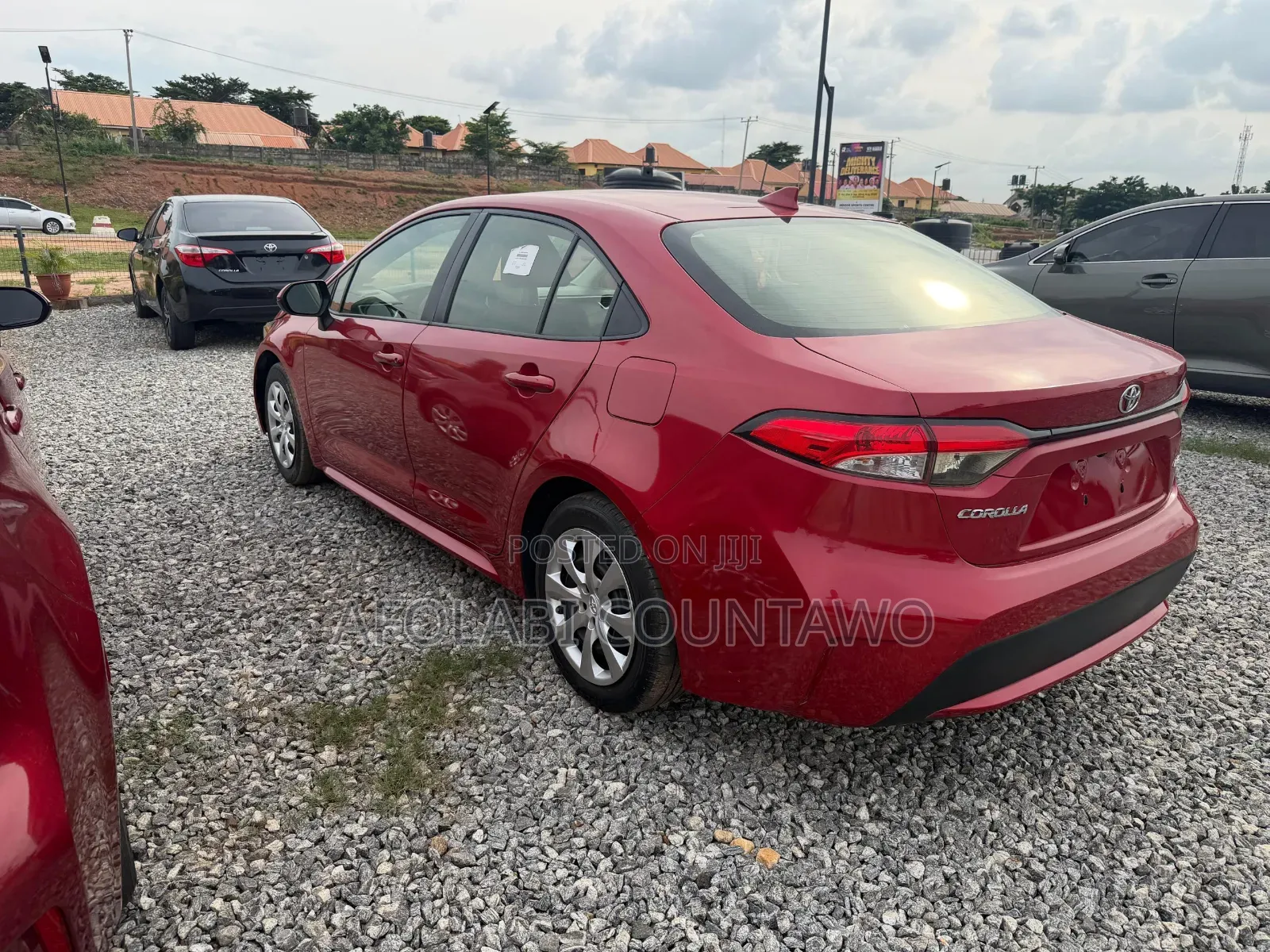 Toyota Corolla LE 2021 Red
