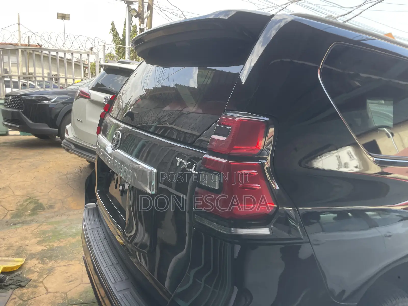 Toyota Land Cruiser Prado 2016 Black
