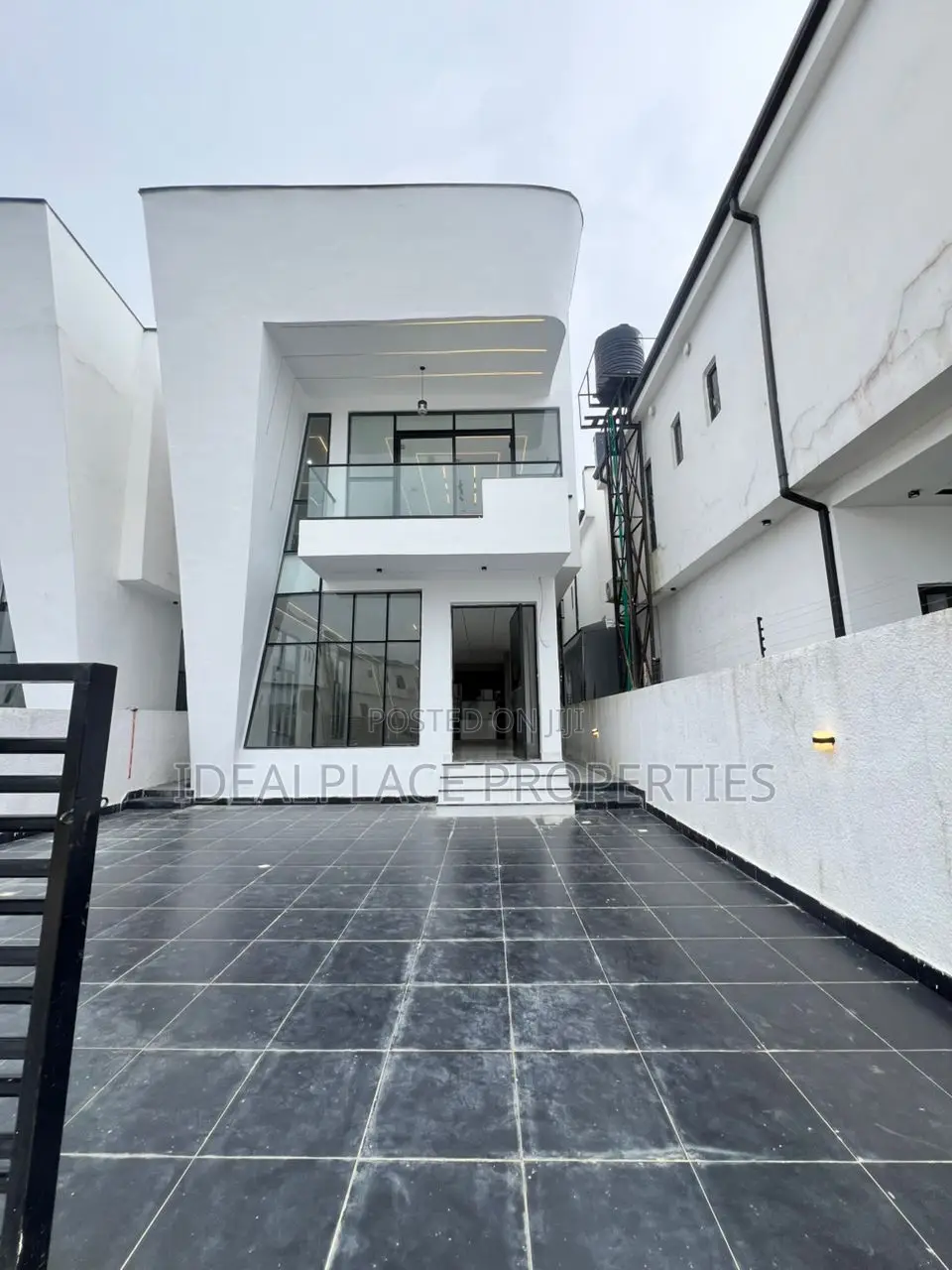 5bdrm Duplex in Ajah for sale