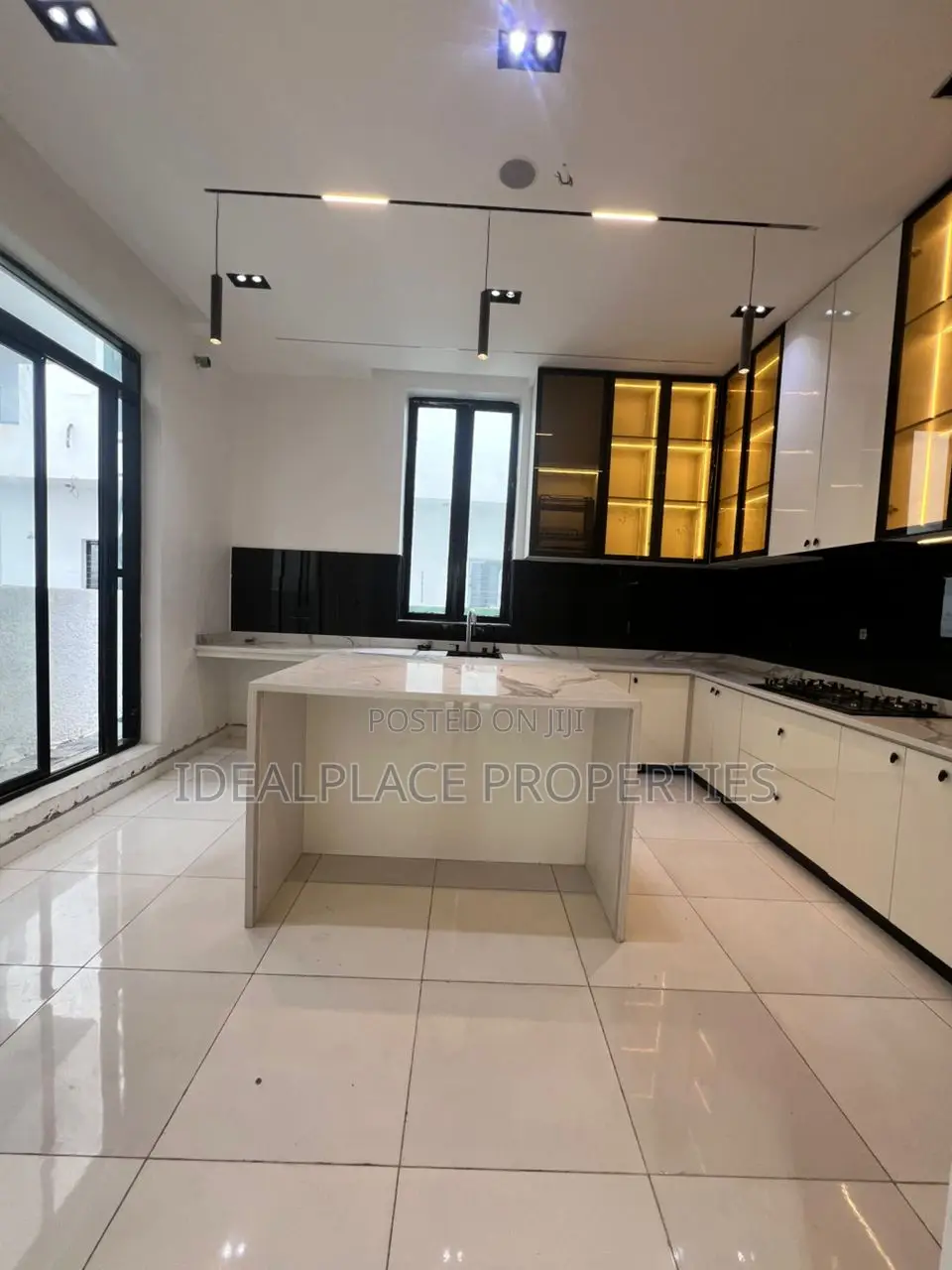 5bdrm Duplex in Ajah for sale