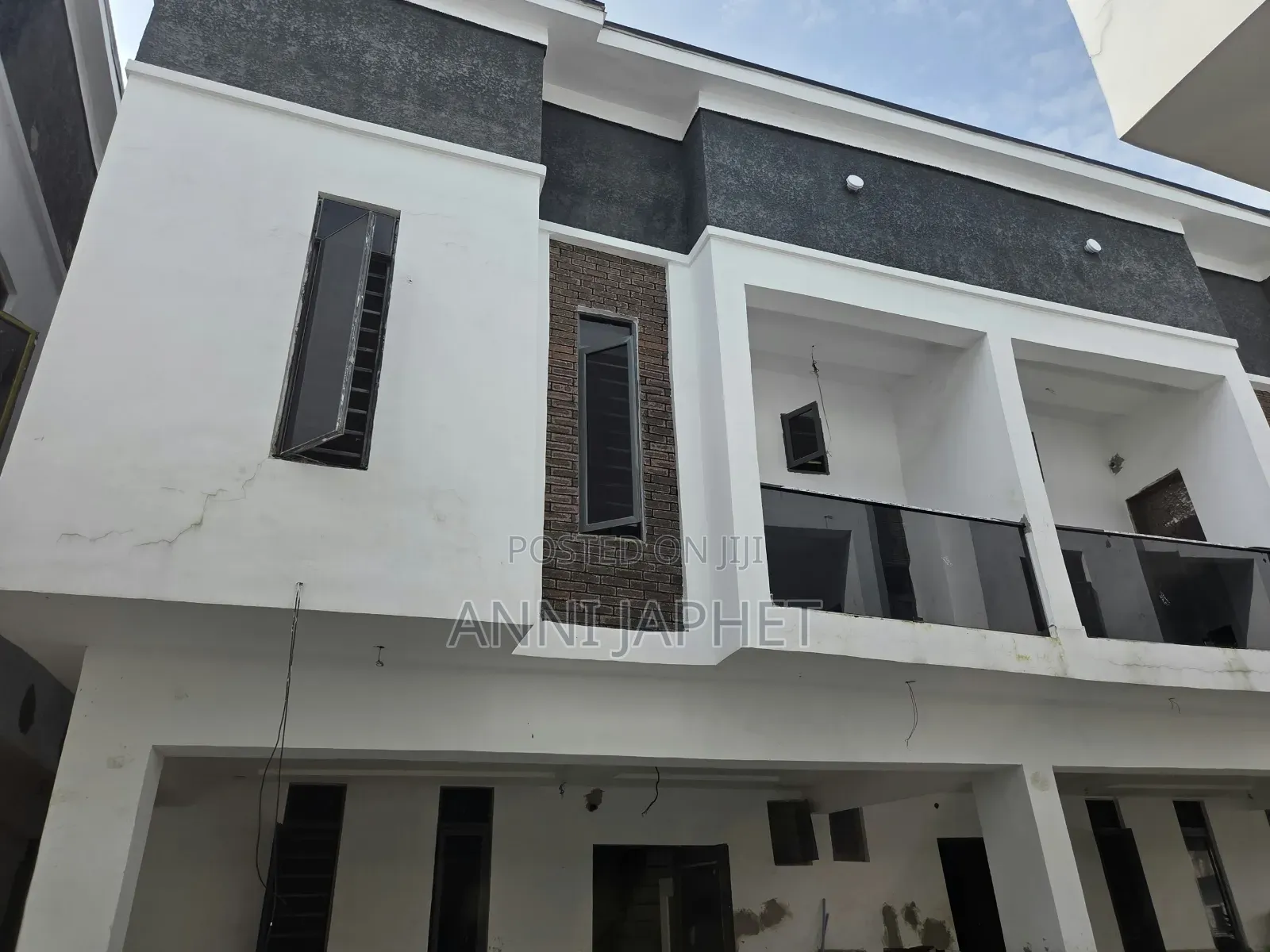 4bdrm Duplex in Vgc Extension, Lagos Island / Lagos Island for sale