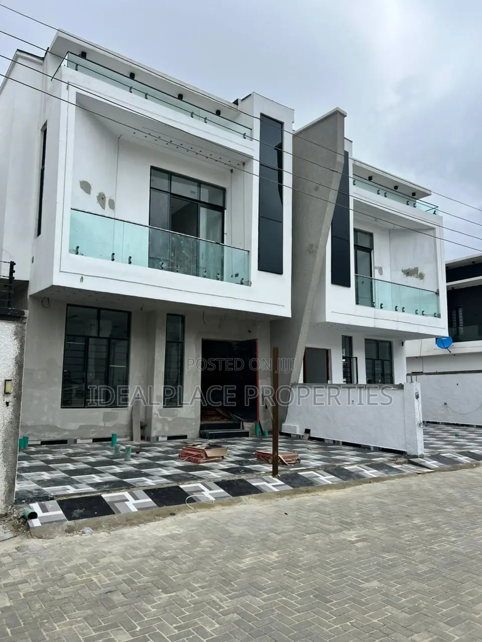 4bdrm Duplex in Ajah for sale