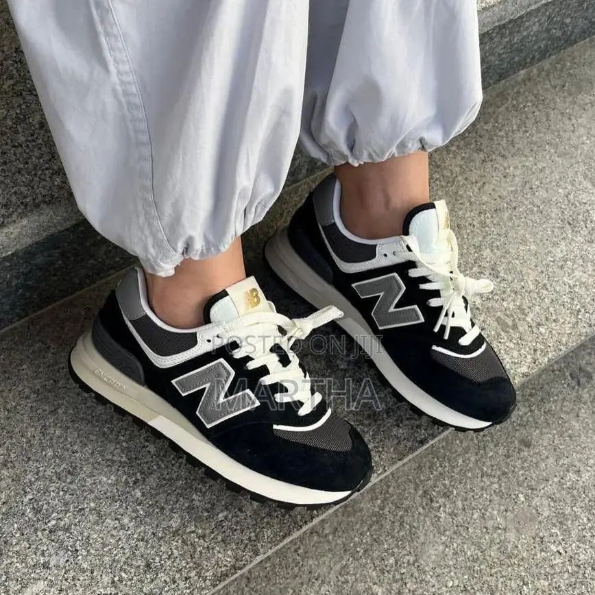 Luxury Quality Beautiful New Balance 740